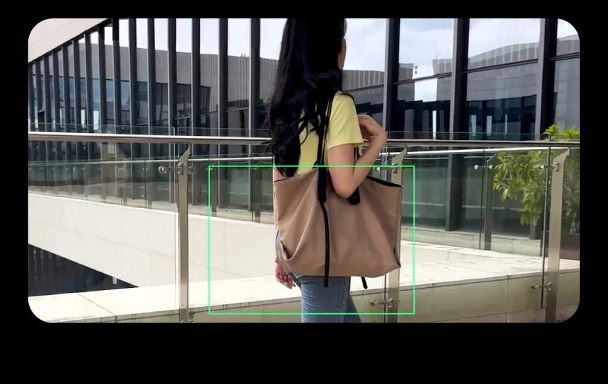 AOCHUAN 3-Axis Smartphone Gimbal Stabilizer with Fill Light – Face Tracking, Vlog & TikTok Ready for iPhone & Android
