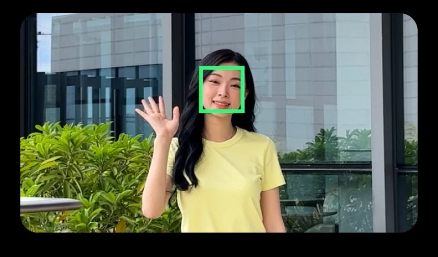 AOCHUAN 3-Axis Smartphone Gimbal Stabilizer with Fill Light – Face Tracking, Vlog & TikTok Ready for iPhone & Android